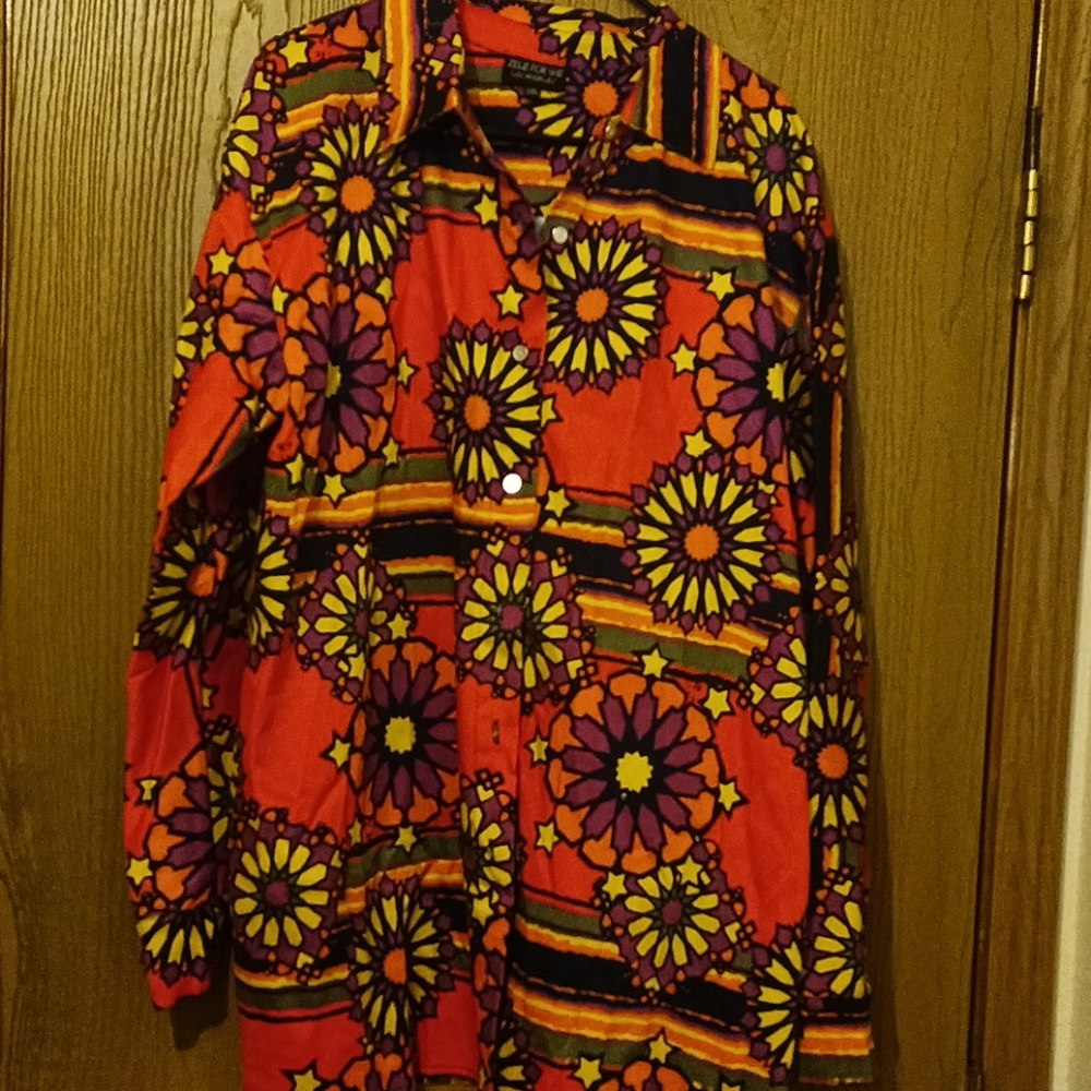 Shirt/Jacket - Picture 2 of 3